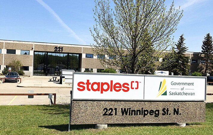 More Photos Of 221 Winnipeg St N, Regina Light Distribution For Lease
