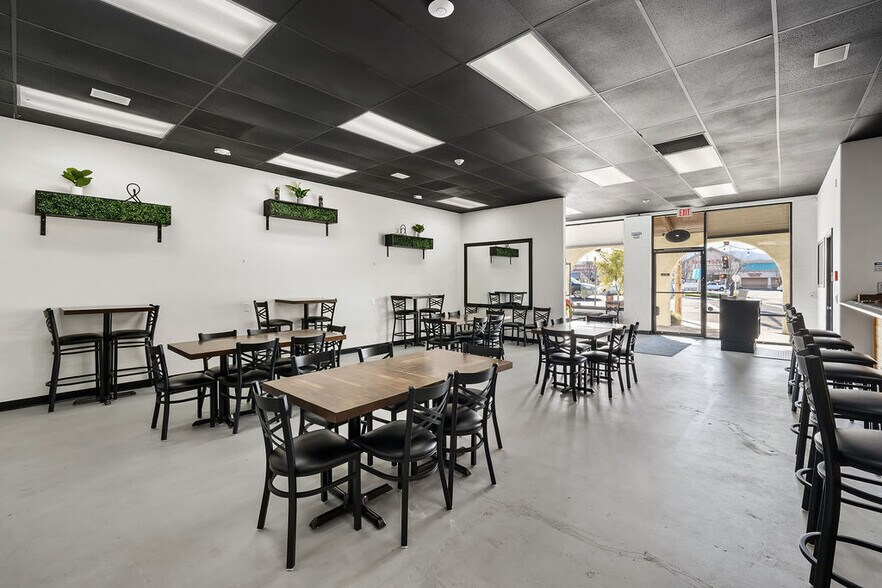 More Photos Of 8115-8149 El Camino Real, Atascadero Storefront Retail Office For Lease