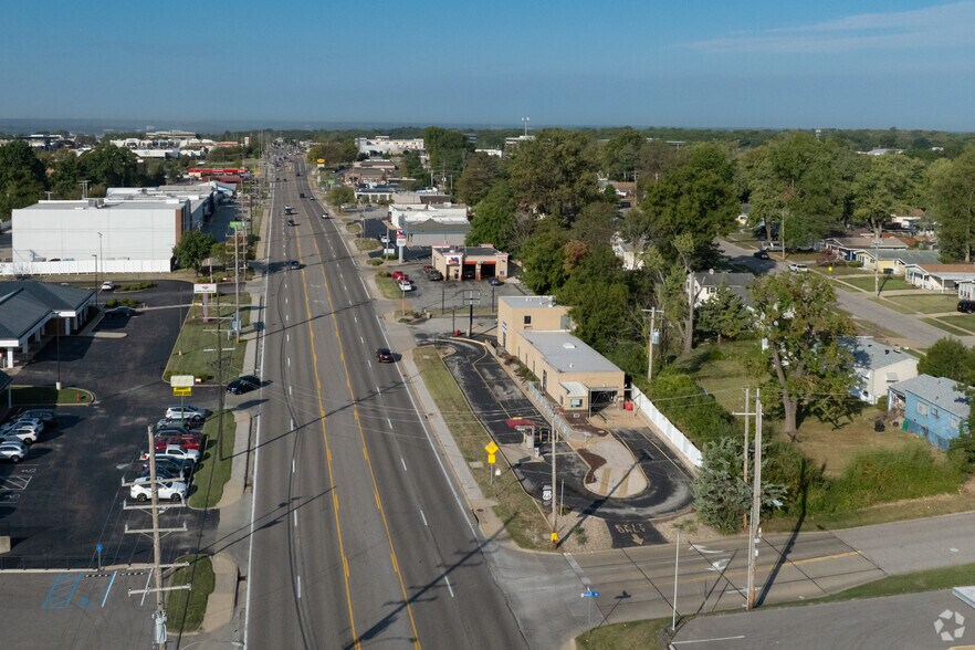 More Photos Of 10215 Watson Rd, Saint Louis Carwash For Lease
