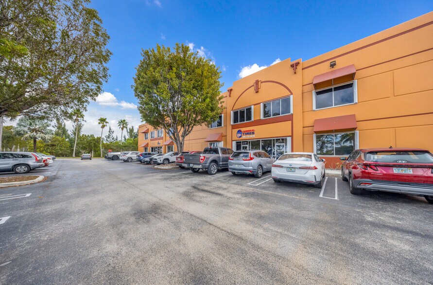 More Photos Of 3301-3389 NW 97th Ave, Miami Warehouse For Lease