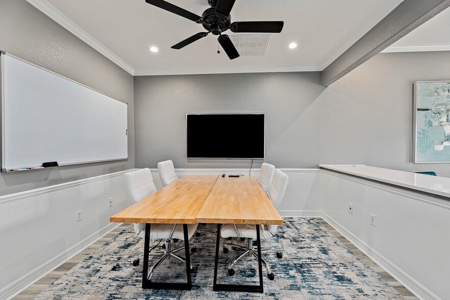 More Photos Of 3000 Joe Dimaggio Blvd, Round Rock Medical For Sale