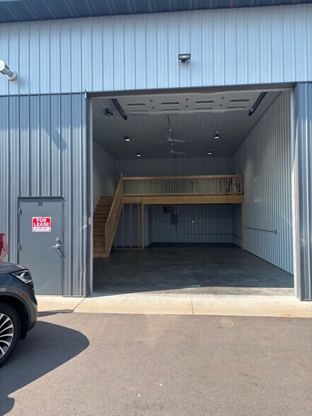 Primary Photo Of 15195 Boulder Ct, Rosemount Self Storage For Lease