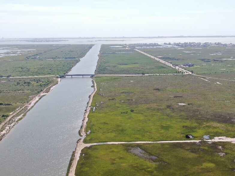 More Photos Of 0 South Redfish dr, Hitchcock Land For Sale