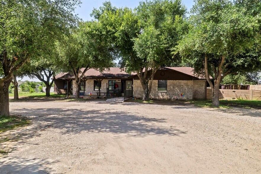 Primary Photo Of 1512 N Avenue C, Elgin Daycare Center For Sale