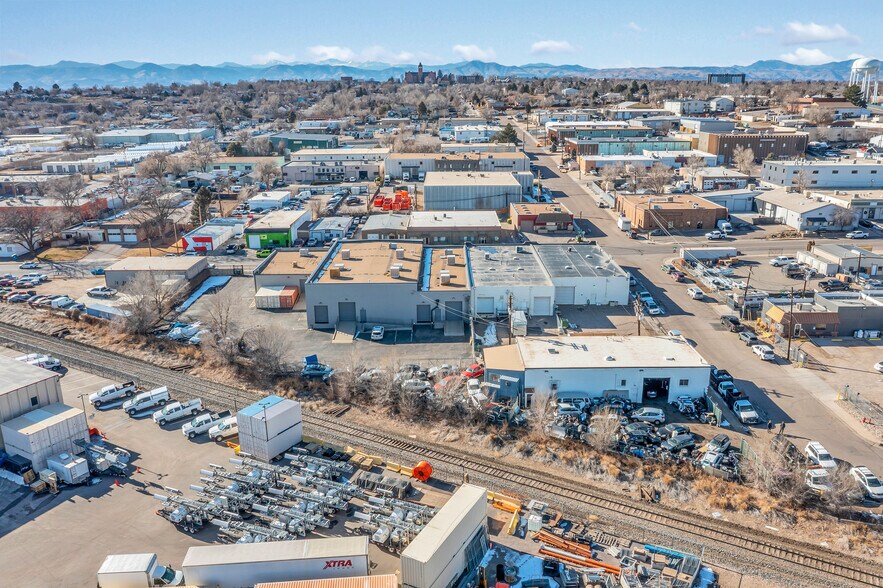 More Photos Of 3020-3040 S Tejon St, Englewood Warehouse For Lease