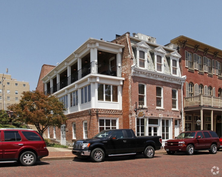 Primary Photo Of 217 S Main St, Saint Charles Restaurant For Sale