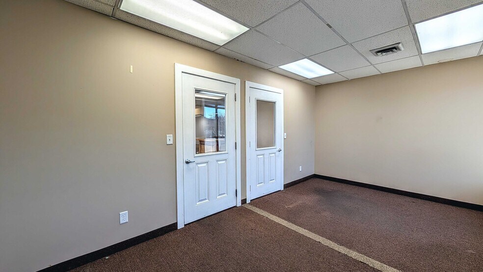 More Photos Of 528 N Main St, Logan Office For Lease