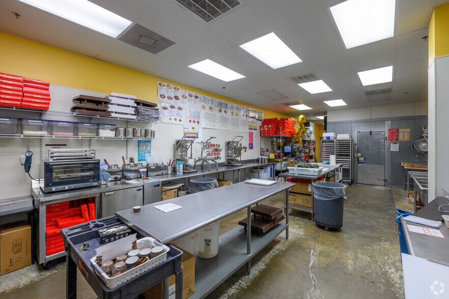 70 Doc Stone Rd, Stafford, VA 22556 Retail For Lease