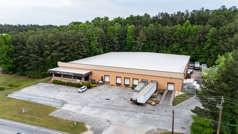 More Photos Of 6480 Best Friend Rd, Norcross Showroom For Lease