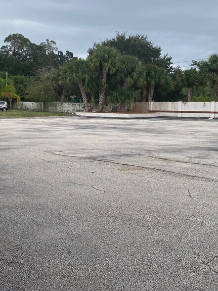 More Photos Of 255 Fortenberry Rd, Merritt Island Medical For Sale