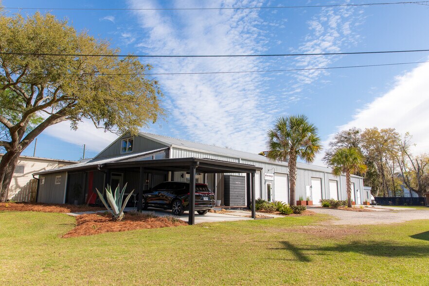 More Photos Of 12 Neil Rd, Beaufort Flex For Sale