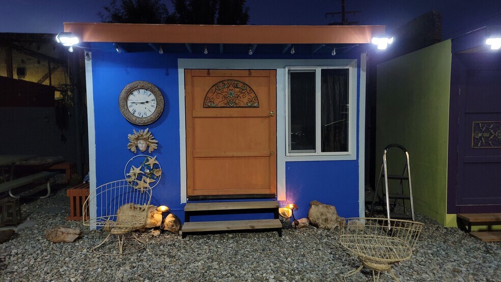 More Photos Of 352 California St, Maricopa General Retail For Sale