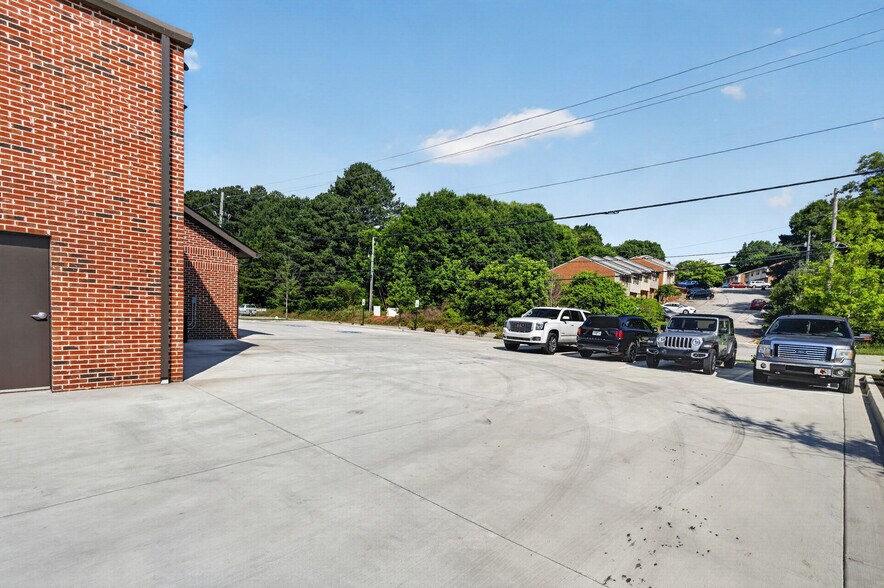 More Photos Of 3606 Explorer Trl, Oakwood Warehouse For Lease