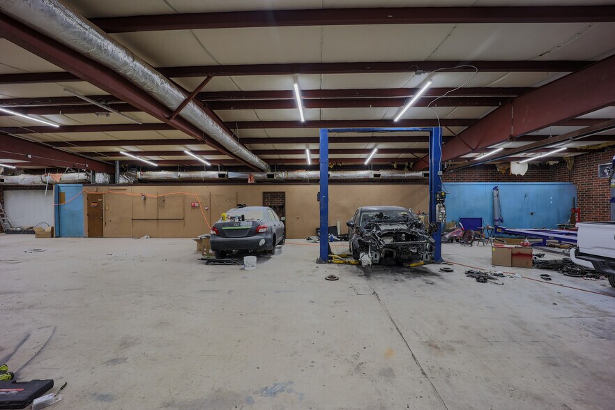 More Photos Of 510 Morgan Mill Rd, Monroe Freestanding For Sale