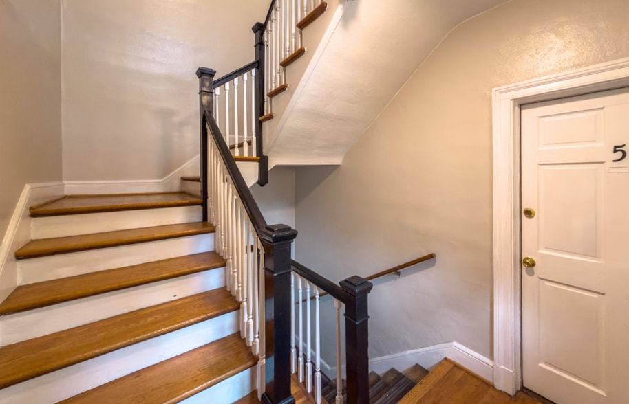 More Photos Of 1712 Grandin Rd SW, Roanoke Multifamily For Sale