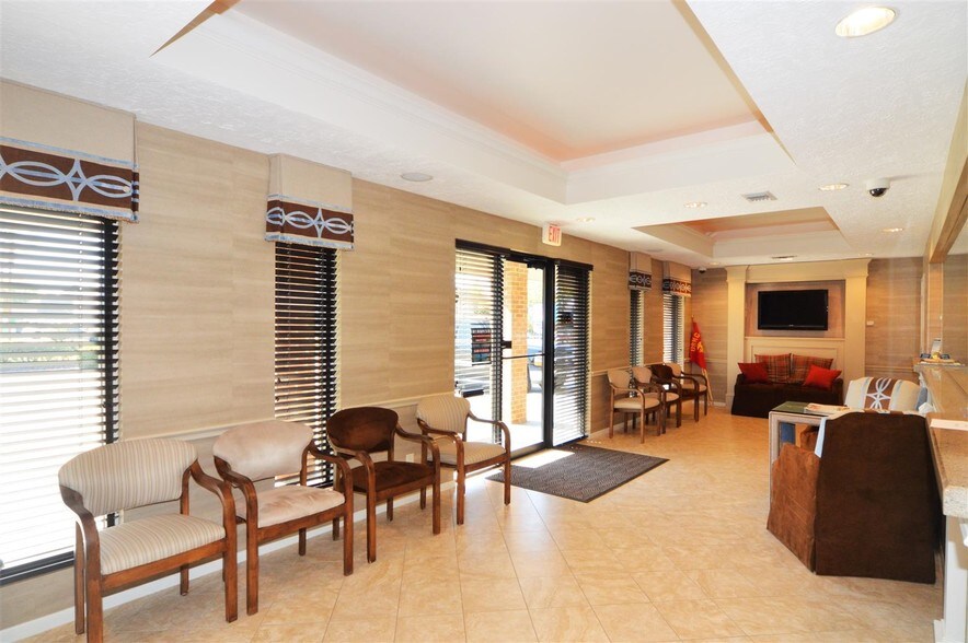 More Photos Of 12325 Scarsdale Blvd, Houston Medical For Sale