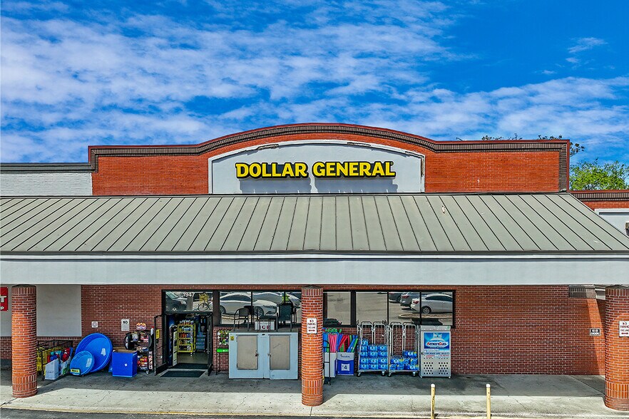 More Photos Of 1943 N Pinellas Ave, Tarpon Springs Storefront For Sale