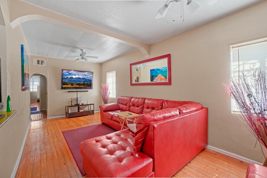 More Photos Of 10104 Socorro Rd, El Paso Storefront Retail Residential For Sale