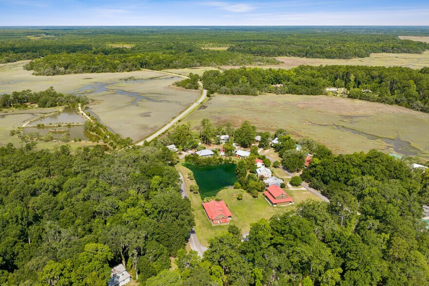 More Photos Of 205 Coosaw Way, Ridgeland Lodge Meeting Hall For Sale