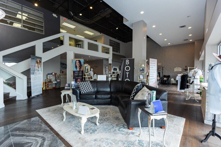 More Photos Of 3060 S Fremont Ave, Springfield General Retail For Sale