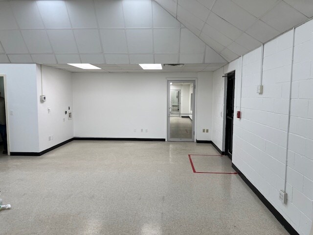 More Photos Of 5920 S General Bruce Dr, Temple Warehouse For Lease