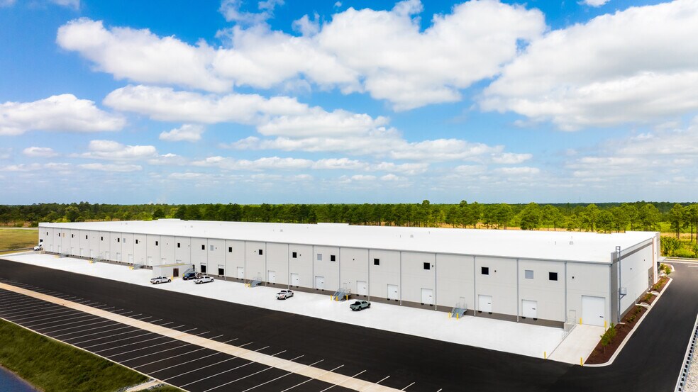 More Photos Of 3940 US Highway 421 N, Wilmington Unknown For Lease