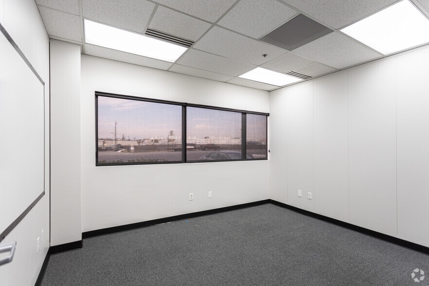 More Photos Of 225 E 900 S, Provo Manufacturing For Sale