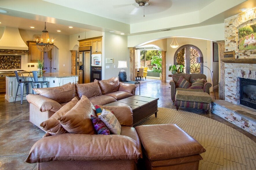 More Photos Of 7071 Ridge Road, Newcastle Winery Vineyard For Sale