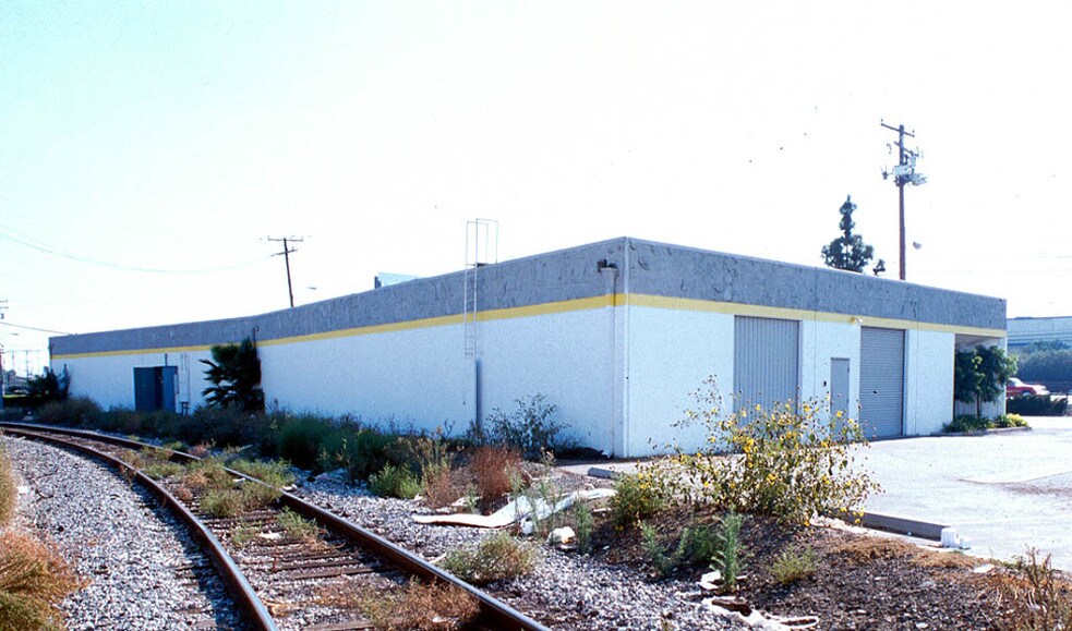More Photos Of 14525 Firestone Blvd, La Mirada Warehouse For Lease