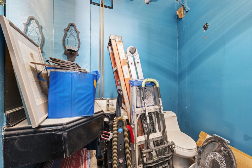 More Photos Of 280 S Main St, Brighton Storefront Retail Residential For Sale