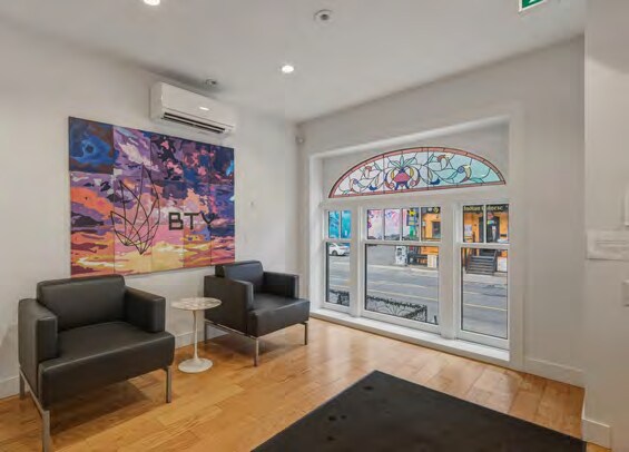 More Photos Of 127 John St, Toronto Office For Lease