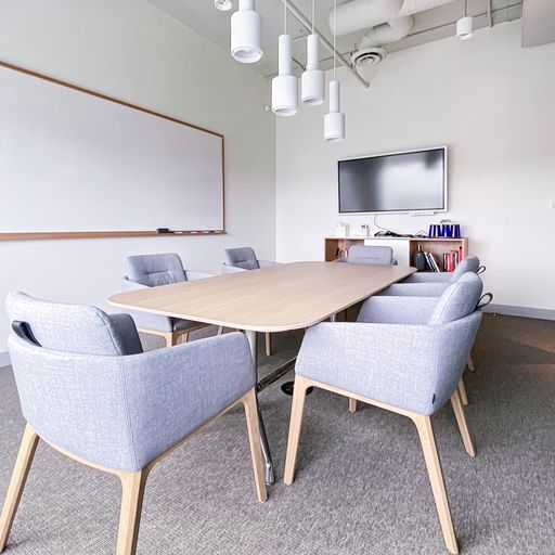 More Photos Of 525 8th Ave W, Vancouver Coworking Space