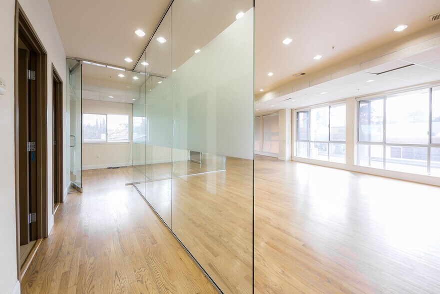 More Photos Of 2051 El Camino Real, Palo Alto Office Residential For Sale