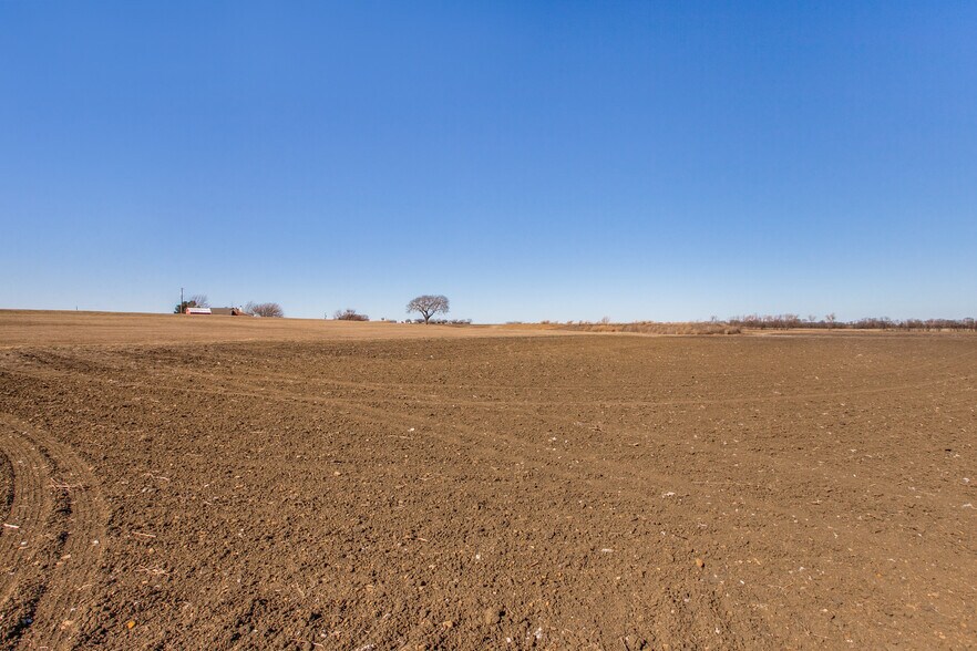 More Photos Of 309 Fm 309, Hillsboro Land For Sale