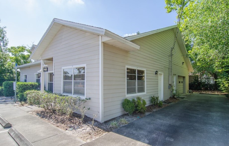 More Photos Of 258 Short Ave, Longwood Office For Sale