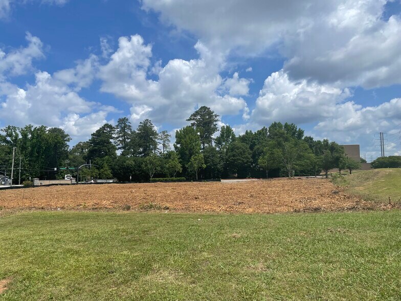 More Photos Of 5854 Jonesboro Rd, Morrow Land For Lease