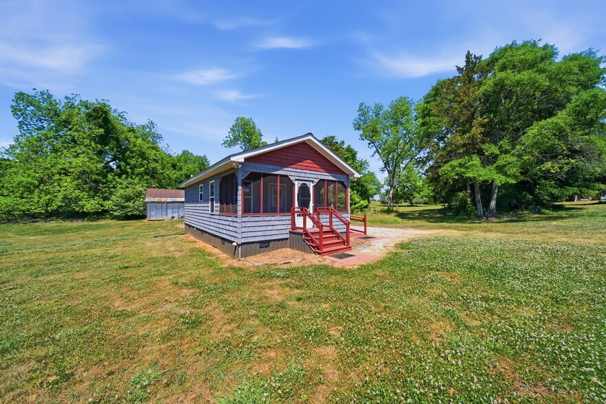 More Photos Of 1650 Dusty Rd, Newberry Winery Vineyard For Sale