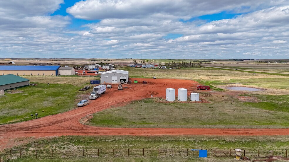 More Photos Of 10911 27J St SW, Dickinson Warehouse For Sale