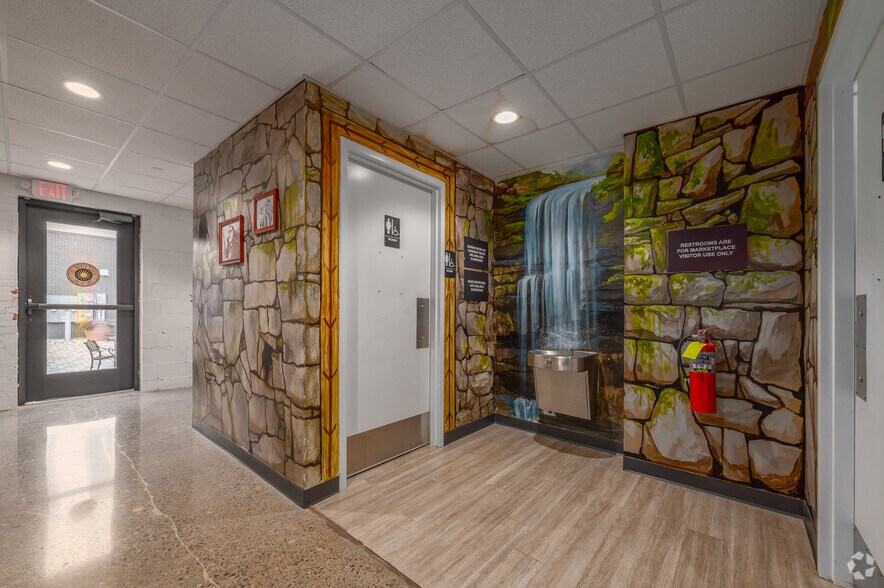 More Photos Of 156 Columbus Ave, Sandusky Office For Lease