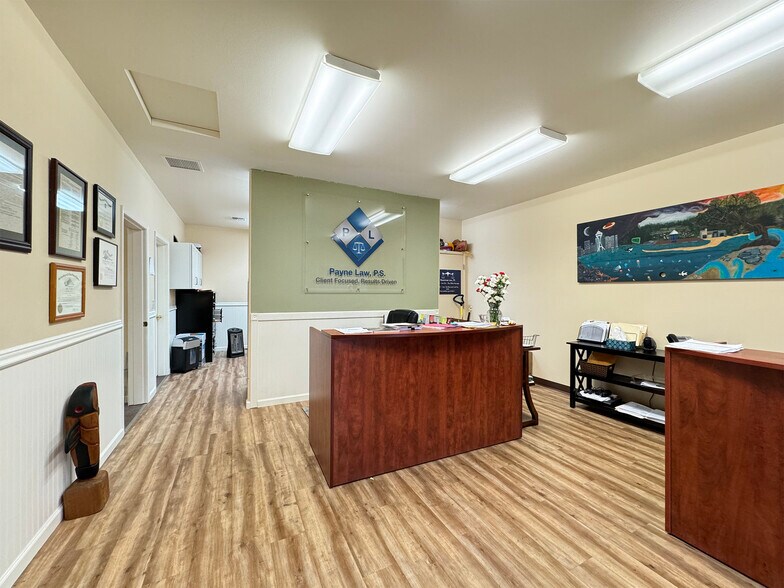 More Photos Of 542-544 N 5th Ave, Sequim Medical For Sale