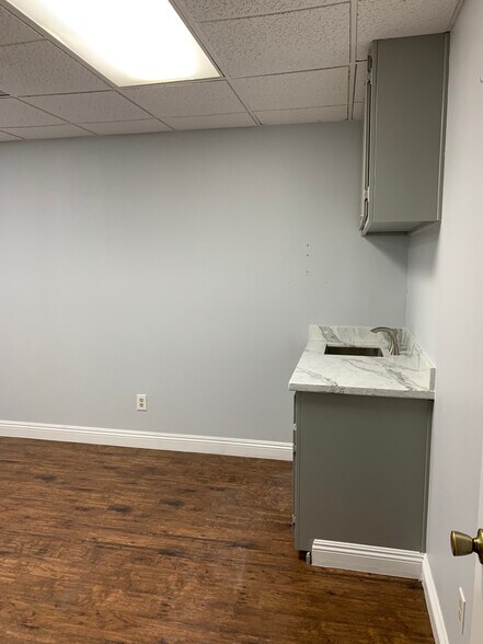 More Photos Of 9635 Monte Vista Ave, Montclair Office For Sale