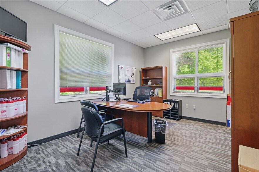 More Photos Of 2545 N Opdyke Rd, Auburn Hills Medical For Sale