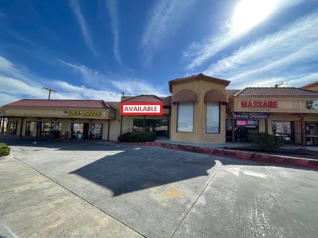 More Photos Of 16137 Green Tree Blvd, Victorville Unknown For Lease