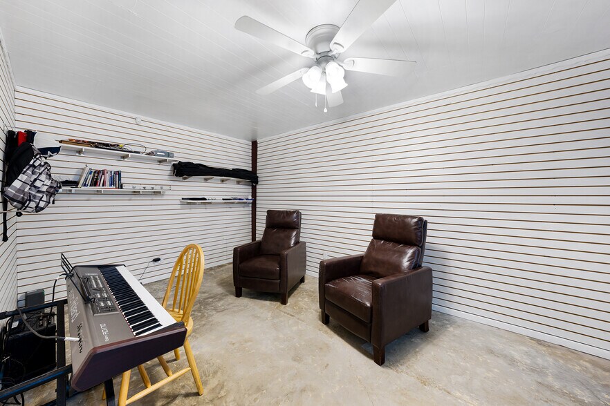 More Photos Of 8505 W Interstate Highway 30, Cumby Specialty For Sale