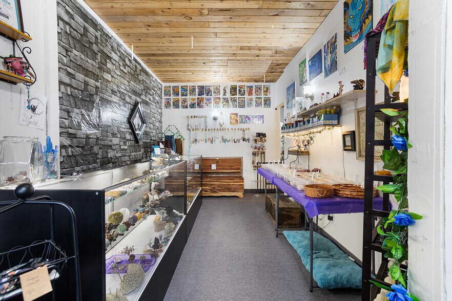 More Photos Of 2001 8th Ave SE, Minot General Retail For Sale