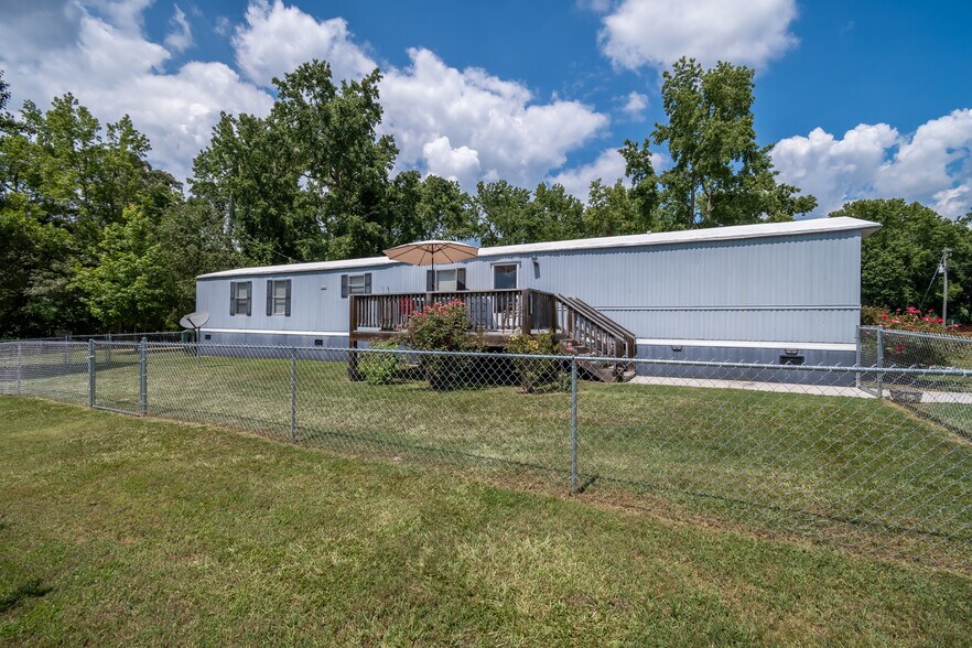 More Photos Of 3655 Neese Commerce Rd, Hull Multifamily For Sale