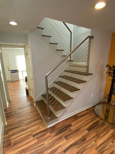 More Photos Of 4651 Roswell Rd NE, Atlanta Office For Sale