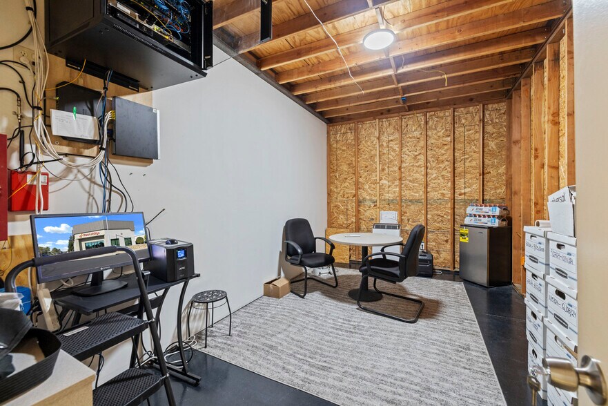 More Photos Of 401 Glass Ln, Modesto Warehouse For Lease