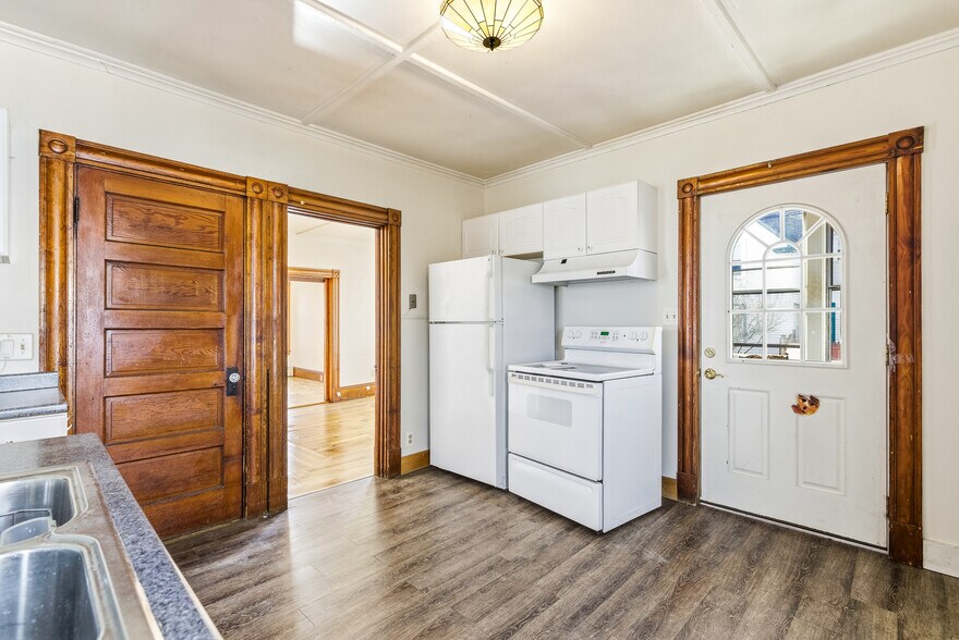 More Photos Of 51 Chestnut St, Rochester Apartments For Sale