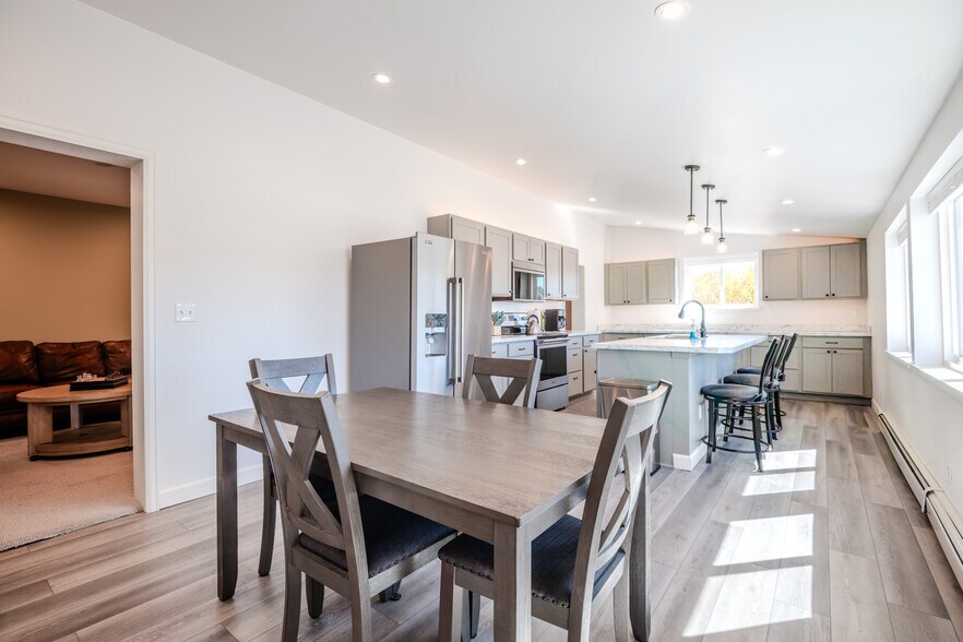 More Photos Of 43950 US Highway 50, Gunnison Flex For Sale